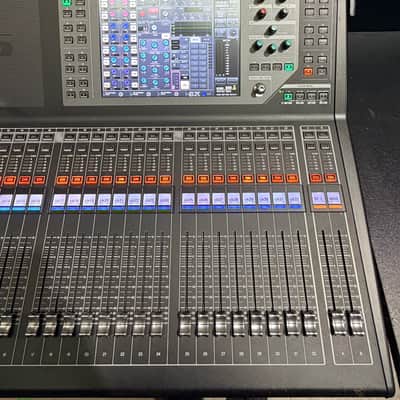 Yamaha QL5 Mixing Console image 8