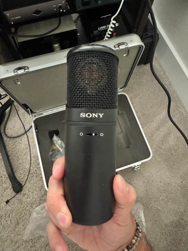 Sony C800G Studio Tube Condenser Microphone image 1