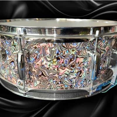Majestic Drums 5.5x14" MIJ 8-lug 'Stencil' Snare Drum 1960s in Abalone Pearl Wrap image 3
