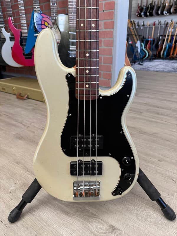 Fender Blacktop Precision Bass
