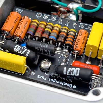 Milestone Effects Demiourgos Fuzz MK2 Bender Style Germanium Philips OC71 2N280 71 280 R.01 Tone MkII Tonebender image 6