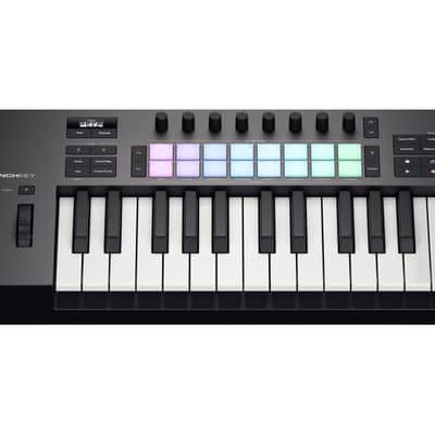Novation Launchkey 25 MK4 MIDI Keyboard Controller image 2
