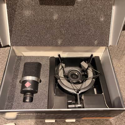 Neumann TLM 102 mt Studio Set with Shockmount 2013 - Present - Matte Black image 2