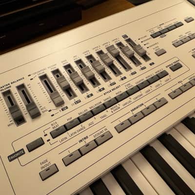 Korg PA2X PRO 2008 - Excellent image 6