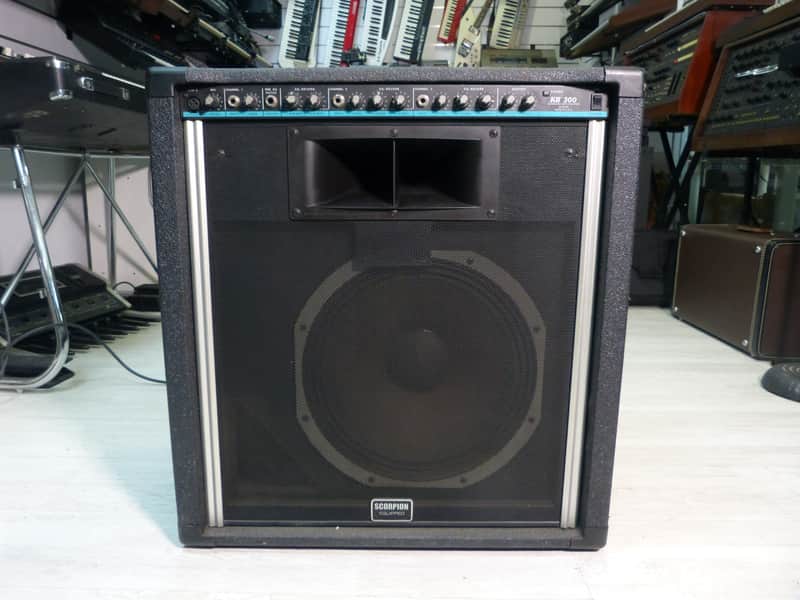 Peavey KB300 BW 300-Watt 1x15"  - Fully tested and revised image 1