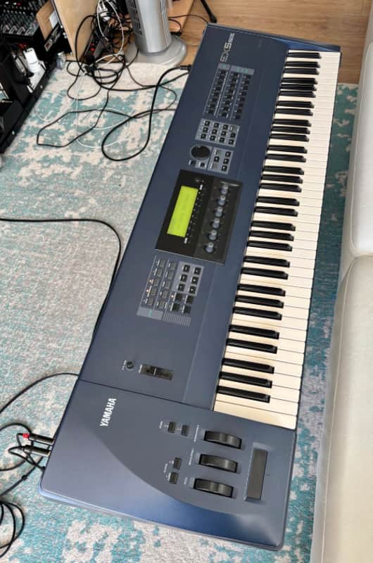 Yamaha EX5 - Blue image 1