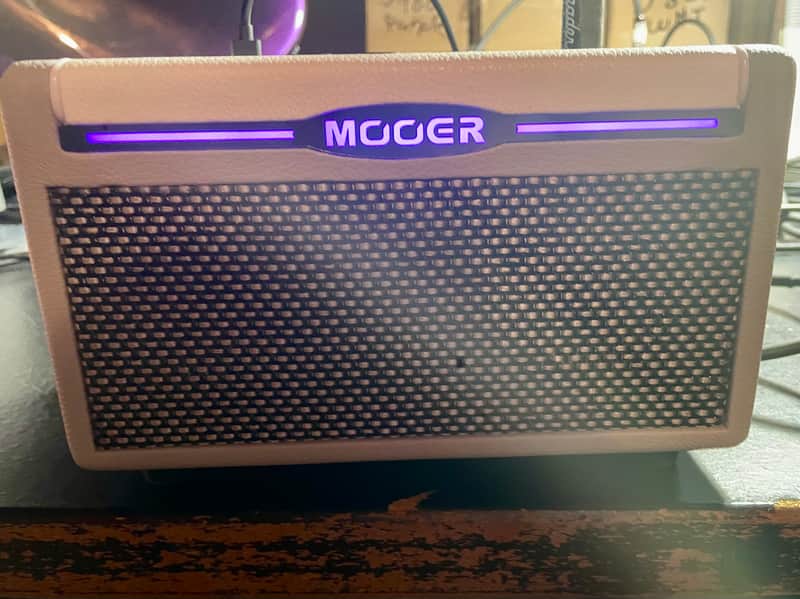 Mooer SD1Oi INTELLIGENT PRACTICE AMP - WHITE 2020'S - WHITE image 1