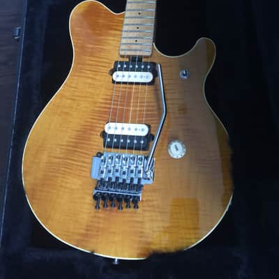 Ernie Ball Music Man Eddie Van Halen 1991 Translucent Gold image 3