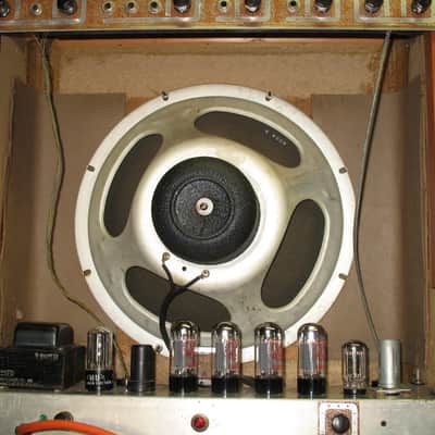1953 Montgomery Wards 35 JDR 8211  Wards Airline/Danelectro Commando image 8