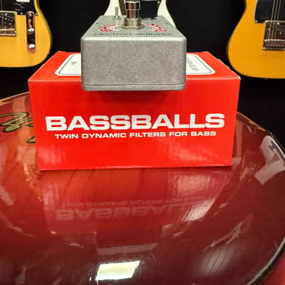 Immagine Electro-Harmonix Bassballs Nano Twin Dynamic Envelope Filter 2006 - Present - Gray - 2