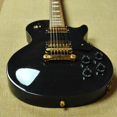 Gibson Les Paul Studio 2012 - Ebony Black with Gold Hardware image 6