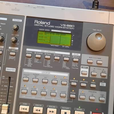 Roland VS-880 Digital Studio Workstation 1996 - 1998 - Gray image 12