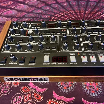Sequential Prophet-6 Desktop 6-Voice Polyphonic Synthesizer 2018 - 2020 - Black with Wood Sides image 7