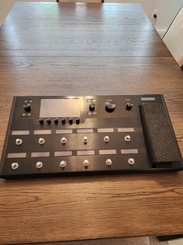Line 6 Helix Floor Multi-Effects Processor image 1