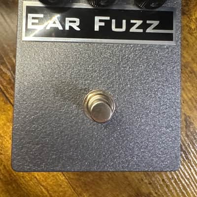 Ear Fuzz Effects Buzzaround 1st of 2022 - Gray image 2