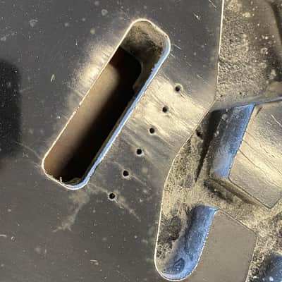 Lefty strat body, relic nitro finish image 7