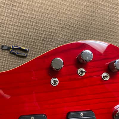 G&L ASAT 4 String Bass mid-90s - Clear Red with Top Binding image 4