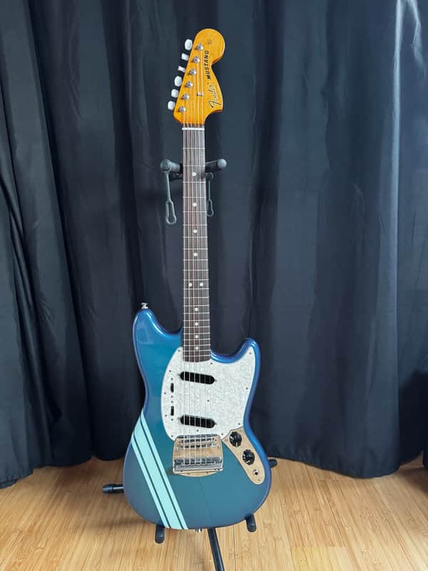 Fender Vintera II '70s Competition Mustang