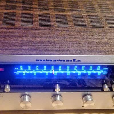 Marantz Model 2220B 20-Watt Stereo Solid-State Receiver 1974 - 1976 - Silver with Wood Case image 2
