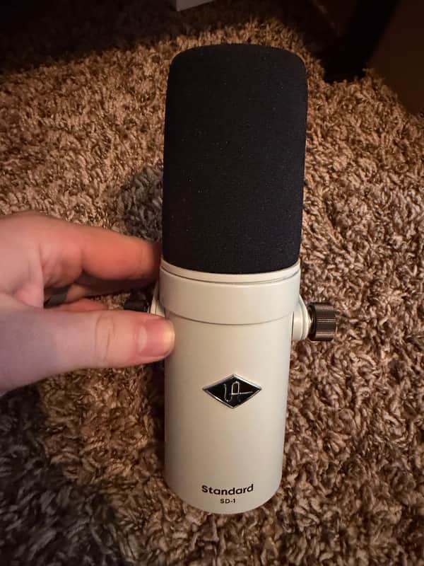 Universal Audio Standard SD-1 Cardioid Dynamic Microphone 2022 - Present - White image 1