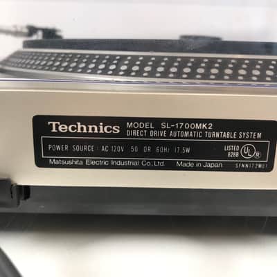 Technics SL-1700 MK2 Quartz Direct Drive Turntable image 5