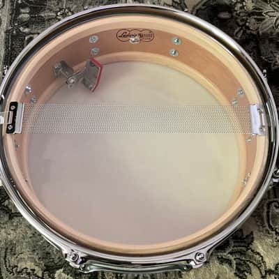 Ludwig Legacy Mahogany 8-Lug 4 x 14” Snare Drum Silver Sparkle image 7