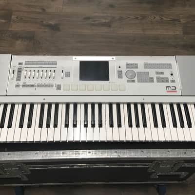 Korg M3-73 s/n LS0227