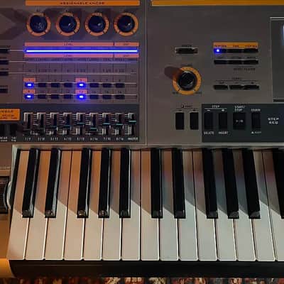 Casio XW-P1 61-Key Performance Synthesizer w. Keyboard image 7