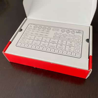 IK Multimedia UNO Drum Analog/PCM Drum Machine 2019 - Present - White / Black image 7