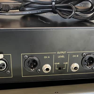 Yamaha Q2031 Dual-Channel Graphic Equalizer - Black image 4