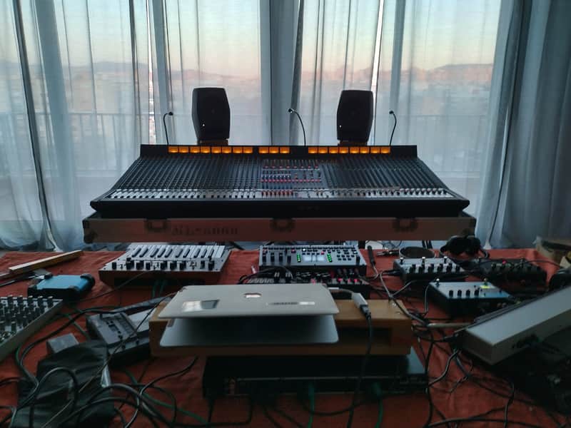Allen & Heath ML5000 VCA 40 Channels - Full Working order / Restored / Serviced image 1