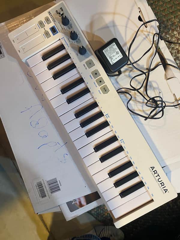Immagine ARTURIA KEYSTEP CONTROLLER/SEQUENCER - 1