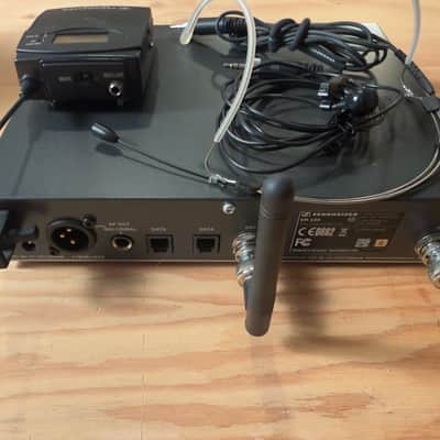 Sennheiser Wireless Mic Bundle - EM100 G3 Wireless Receiver, EW100 G3 Transmitter Body Pack, HSP Omni Mic image 4