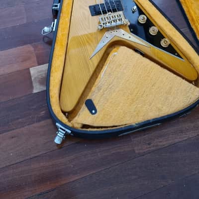 Greco FVB 900 Flying V Bass 1977 - Natural image 10