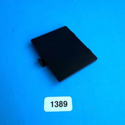 BEHRINGER UMX610 U-Control MIDI Keyboard Parts: Battery Cover Door image 4