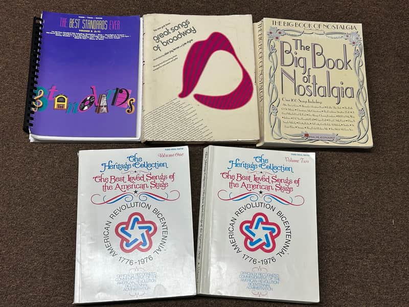 Lot of 5 Used Vintage Piano Books more than 400 SONGS including Broadway, Heritage Collection Book 1 & 2 , & More image 1
