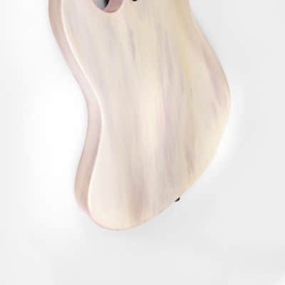 McGrath Thumper - White Sands - 8.3lbs - J-Style - Short Scale image 6