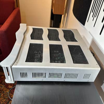 Theta Digital Generation VIII DAC / Digital Signal Processor -Silver image 10