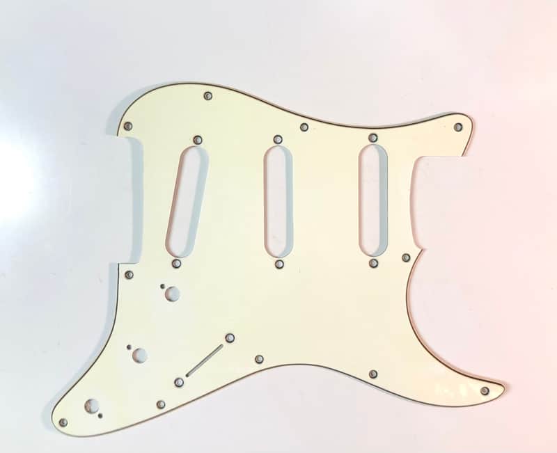 Stratocaster Style 3-Ply Pickguard - Aged White - 1980’s image 1