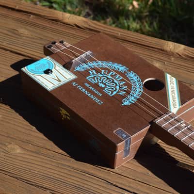 Cigar box guitar, 3-string guitar, cbg image 5