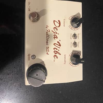 Fulltone Deja Vibe - White image 1