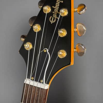 Epiphone '58 Korina Flying V 2010 - w/OHSC image 5
