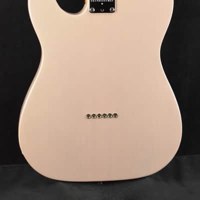 Fender American Professional II Telecaster Thinline Transparent Shell Pink Maple Fingerboard image 6
