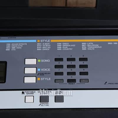 Yamaha YPT 240 Portable 61 Key Digital Keyboard with Power Supply and Manual image 7