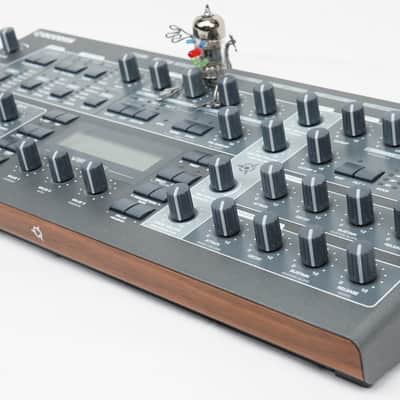 Access Virus Ti 2 Synthesizer Desktop + Fast Neuwertig + 1Jahr Garantie image 3