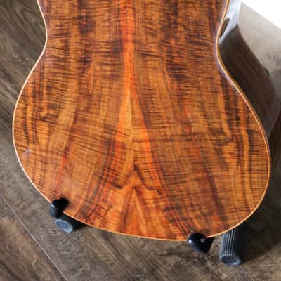 Lance McCollum Grand Auditorium 2004 Redwood / Walnut image 8