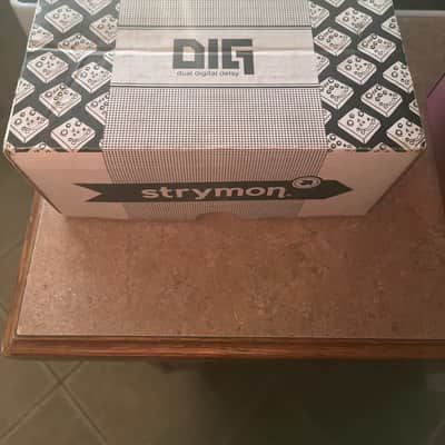 Strymon DIG Dual Digital Delay V1 2015 - 2022 - Pink image 2