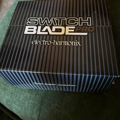 Electro-Harmonix Switchblade Pro Deluxe Channel Selector 2019 - Present - Black / Graphic image 3