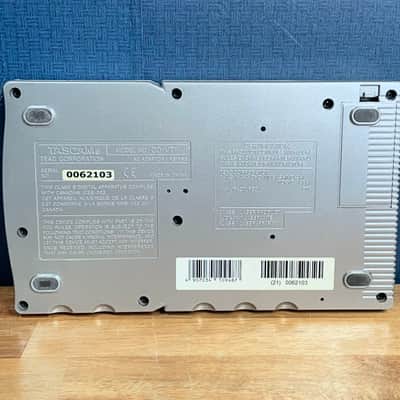 Tascam CD-VT1 Vocal Trainer / Portable CD Player image 6