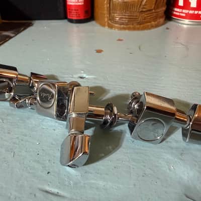 Fender Modern Tuners 10mm 2022 - Chrome image 2